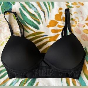 VS Pink Wear Everywhere Wireless Push Up